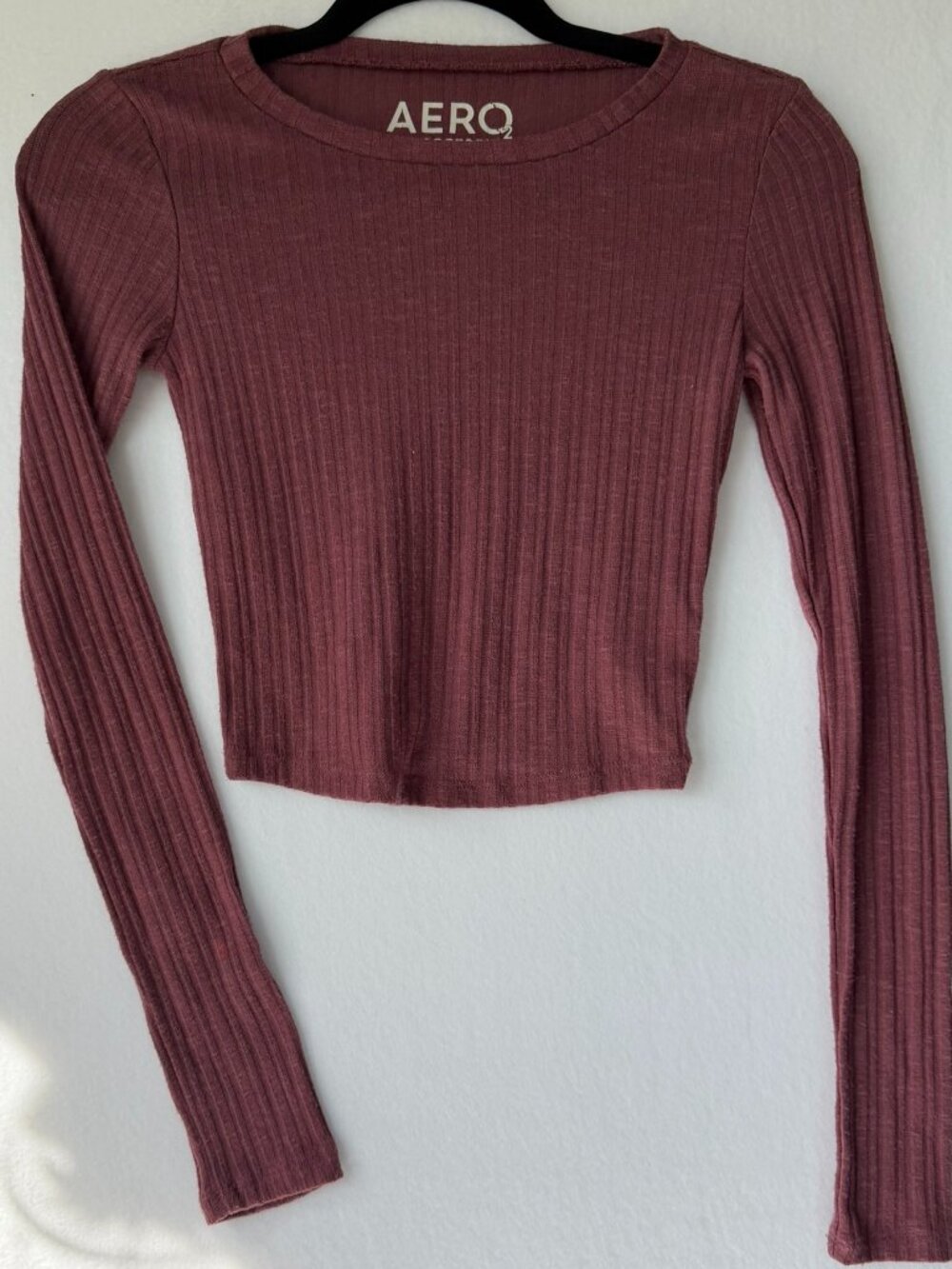 Aero “Air Soft Spun” Long‑Sleeve Crop Top XS